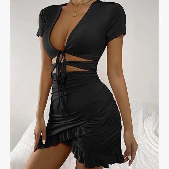 ⭐️cut Out Ruffle Ruched Bodycon Mini Short Sleeve Tie Front Wrap Dress⭐️ - Picture 4 of 9